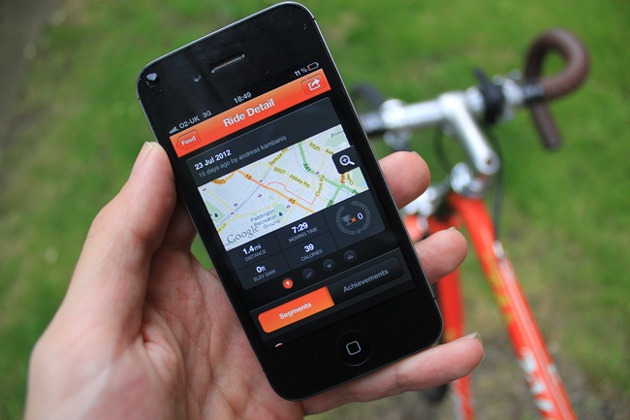 Essential Smartphone Kit For Cyclists